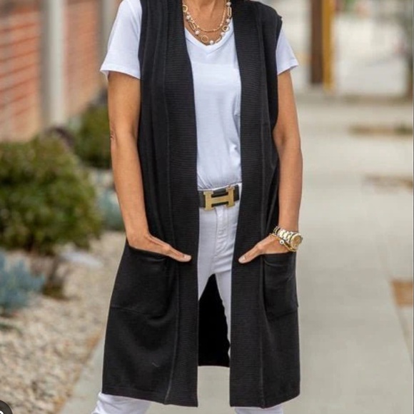 Black long sweater vest cardigan with pockets size XS Macy's INC international - Picture 1 of 4